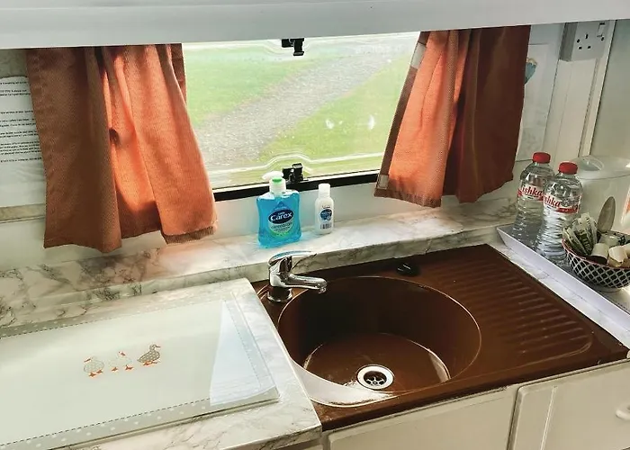 Cosy Caravan At Carrigeen Glamping Kemping *